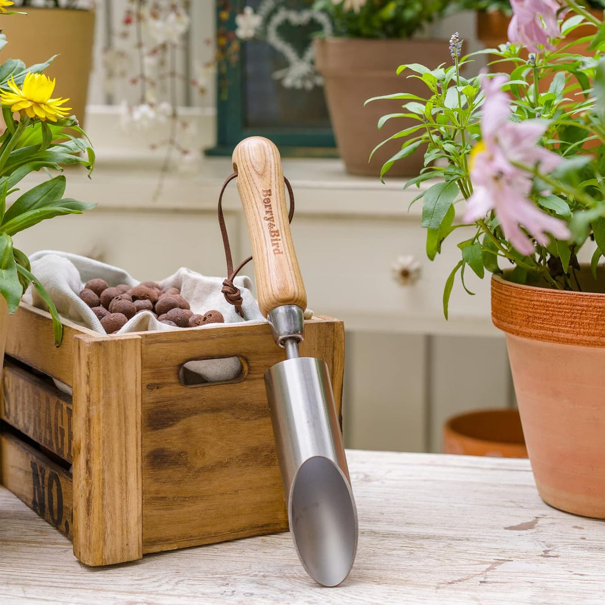 Bulb Planter Tool, 12" Seed Planter Tool Dibber Garden Tool Stainless Steel Hand Hole Digger with Wooden Handle, Garden Bulb Transplanting Dibble Tool for Seed Planting & Flower Planter