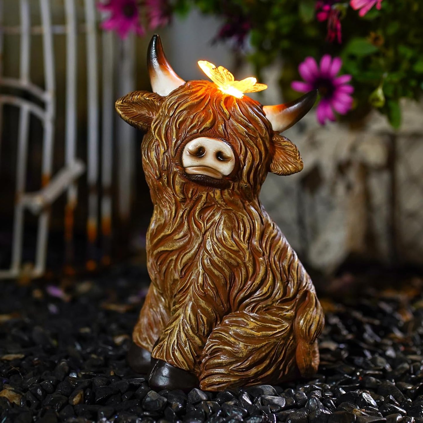Solar Garden Statue Highland Cow Figurine – Outdoor Decoration with Butterfly for Garden Yard Lawn Home Decor Outside : Unique Gifts for Mom Grandma