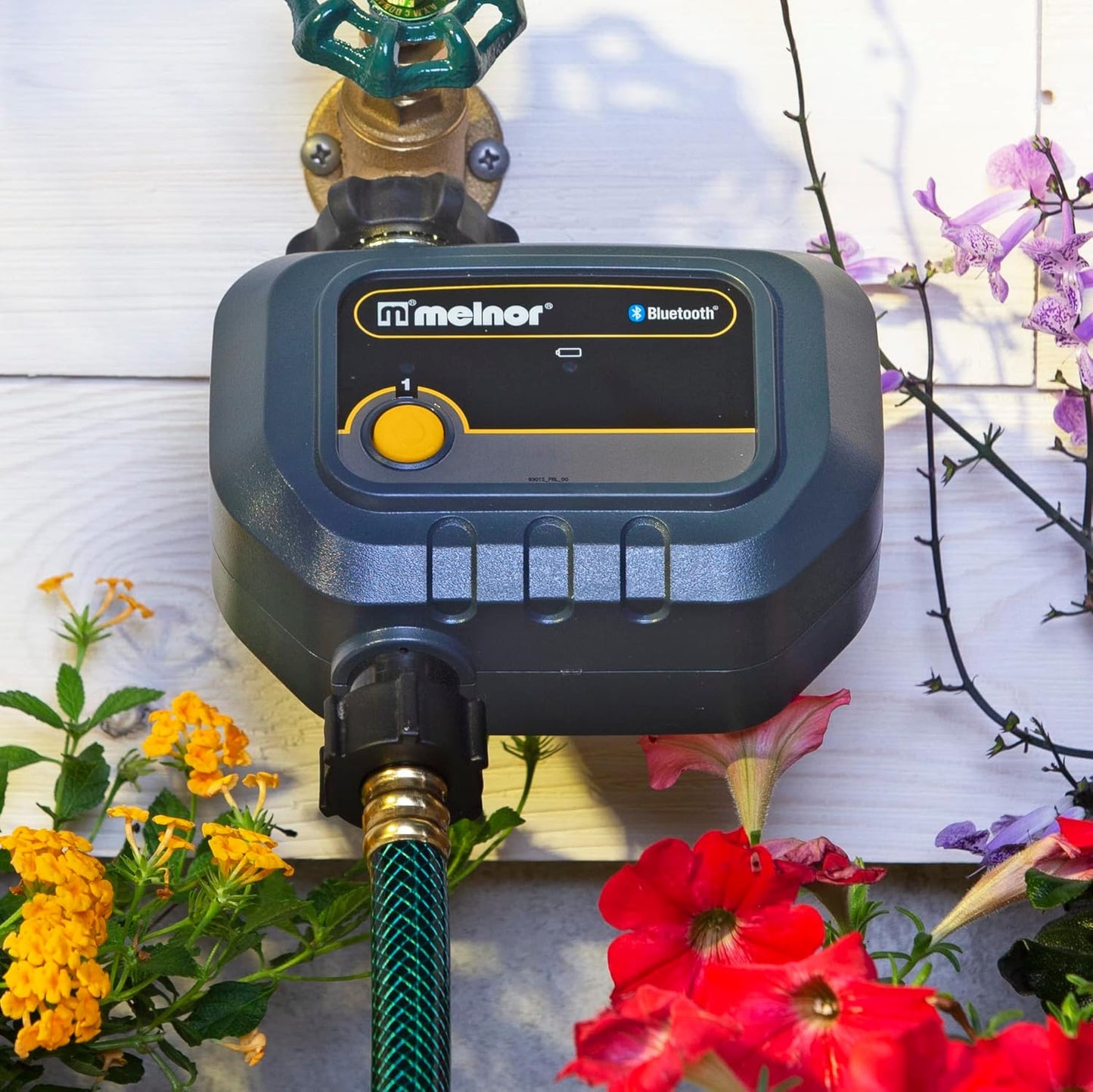 Melnor 65182AMZ Bluetooth Hose Timer, 1-Zone Programmable Watering Timer, Quick Connect Bundle, Black, Yellow