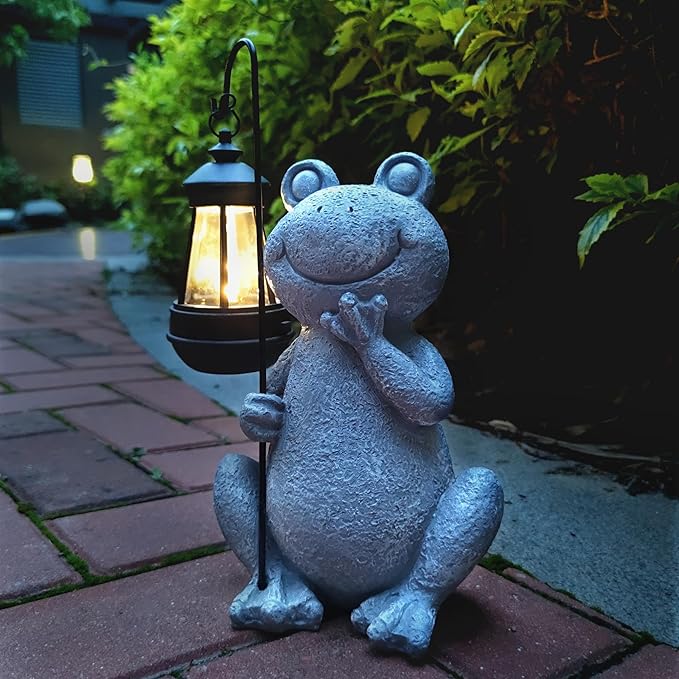 Frog Solar Garden Statues,Resin Frog Figurine Decorations with Solar Lights Lantern, Outdoor Frog Garden Decor Art for Lawn,Yard, Unique Housewarming Gift for Garden Home