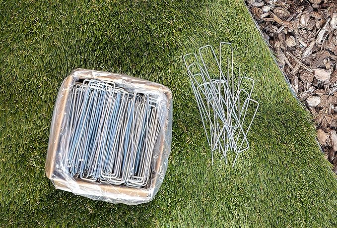 Squirrel Products U Shape Garden Stakes Metal, 6 Inch Landscaping Staples, 11 Gauge Stakes for Landscaping Fabric, 2.9mm 15x2.5x15cm – 50 Pack
